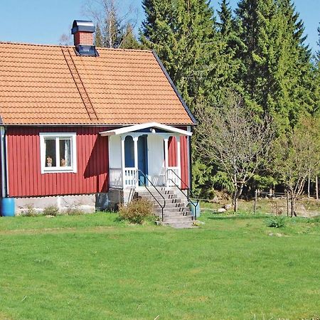 3 Bedroom Amazing Home In Lnsboda Falsehult 外观 照片