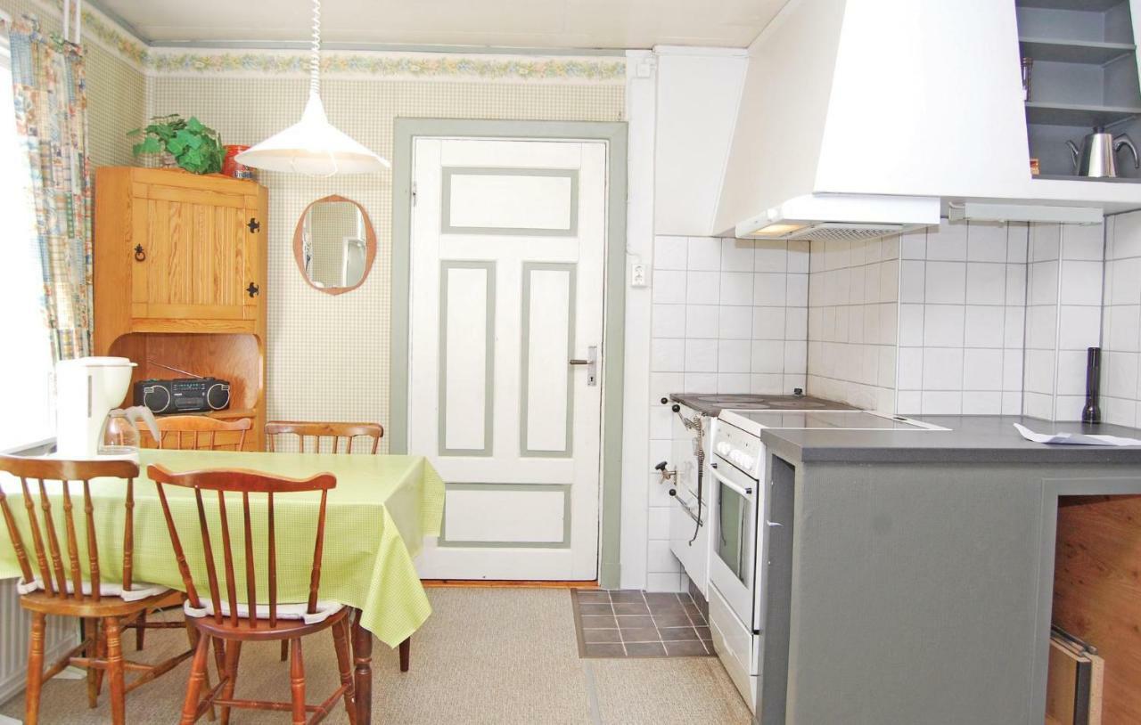 3 Bedroom Amazing Home In Lnsboda Falsehult 外观 照片